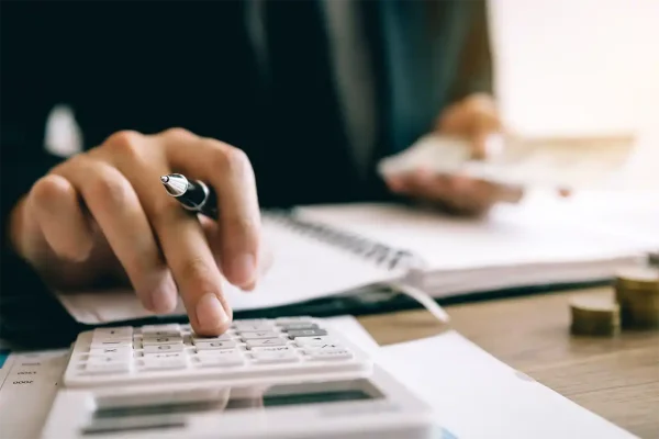 Credit instant pe card, aprobare rapidă și transfer direct în cont